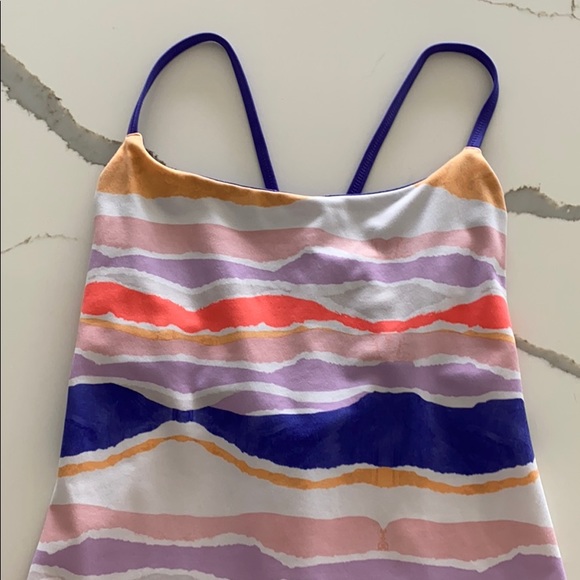 Lululemon Dancing Warrior Tank size 6 - Picture 2 of 6